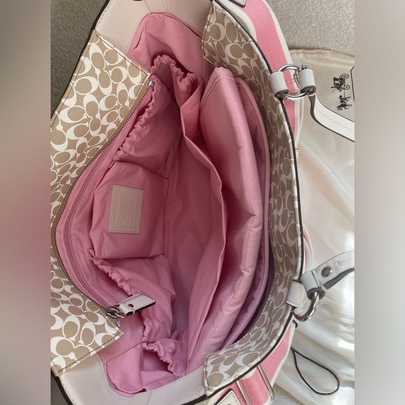 Coach Tan and baby Pink Signature diaper bag with dust bag & mat NEW WITH TAG - Picture 8 of 15